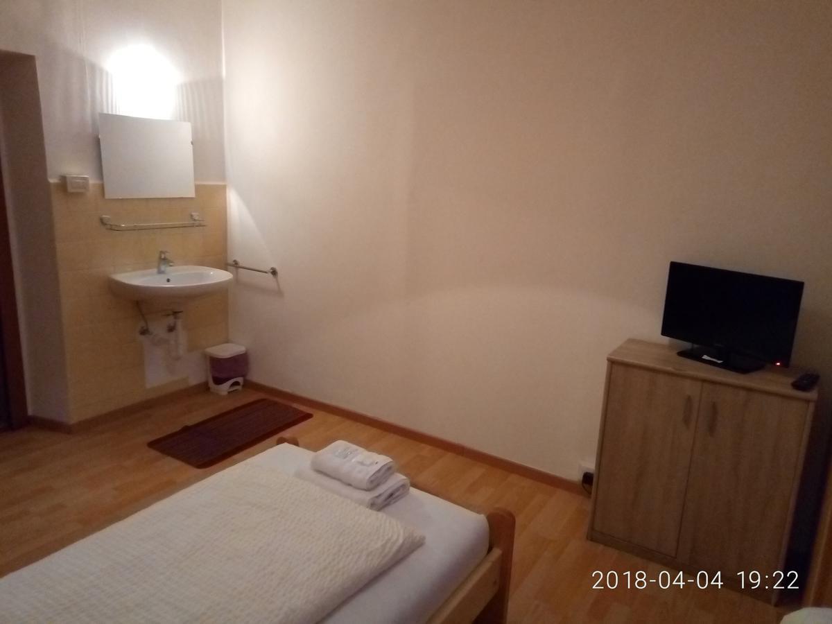 Gasthof Mondschein Ξενοδοχείο Μεράνο Εξωτερικό φωτογραφία